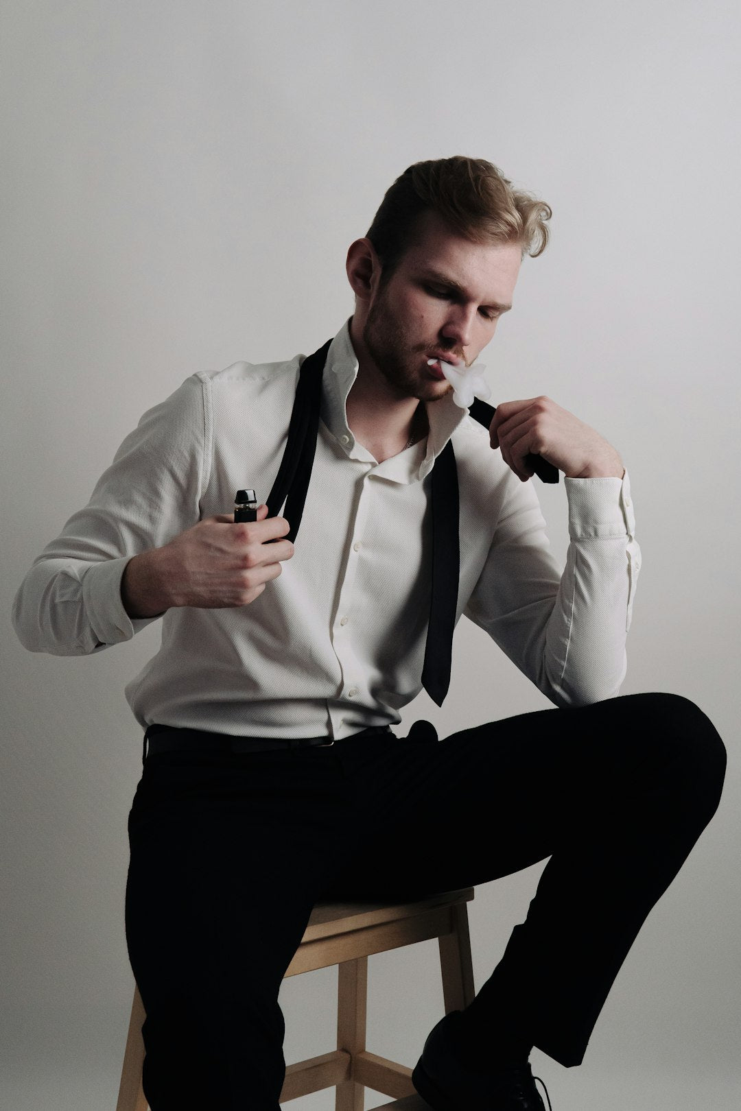 Vaping Accessories: Must-Have Items for Vapers